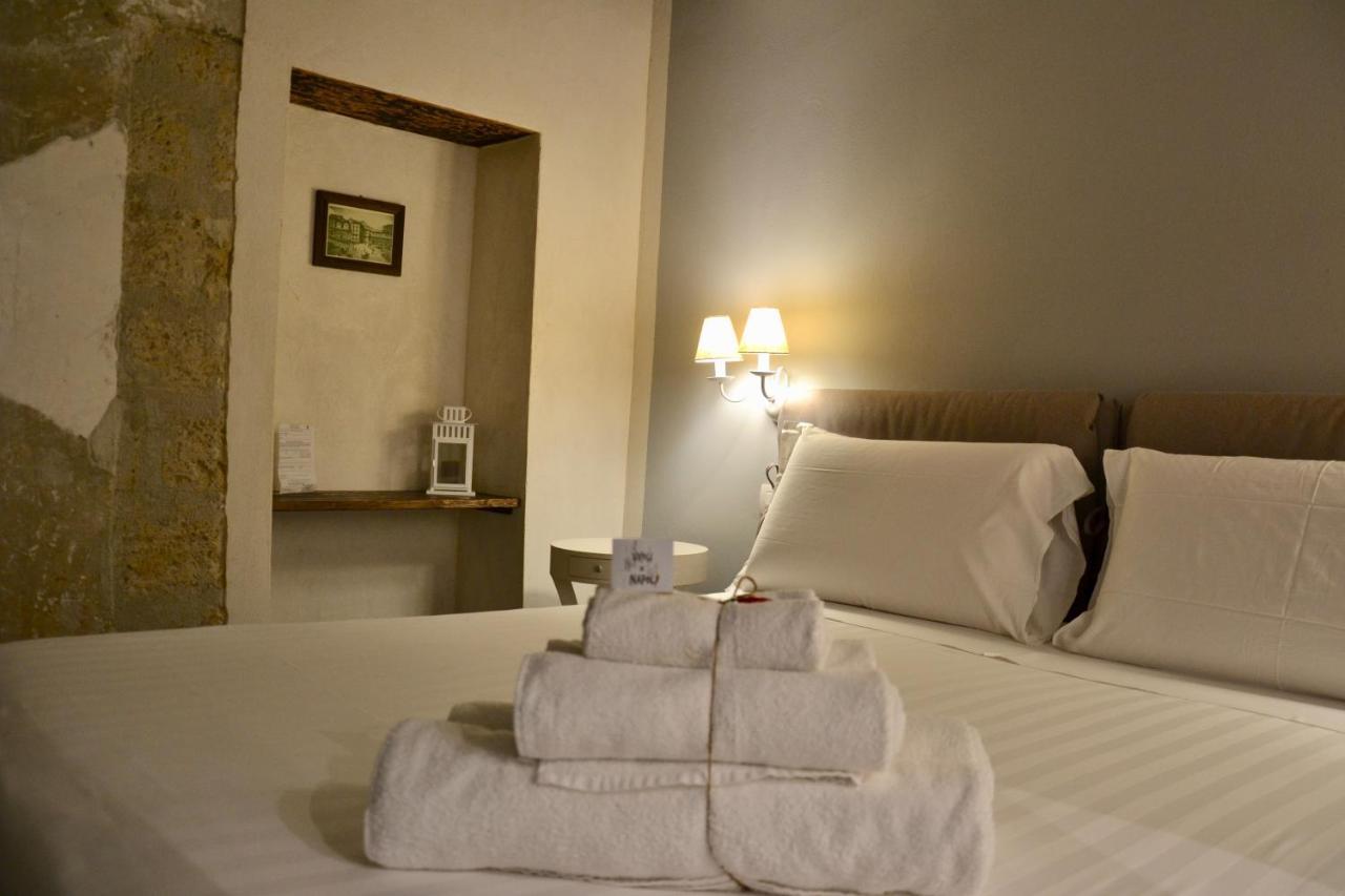 B&B Vicoli di Napoli Esterno foto